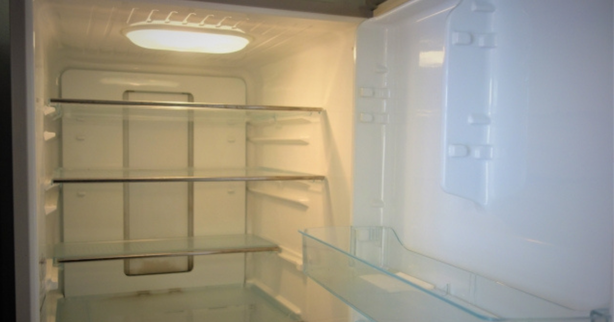 冷蔵庫パッキンカビ取り